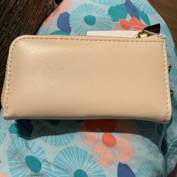 New with tag rilakkuma smart key holder zipper close - Picture 2 of 4